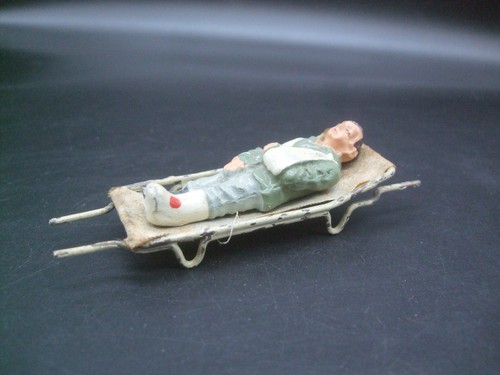 Soldat auf krankentrage - soldat,