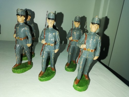 Sehr alte masse soldaten - sehr,